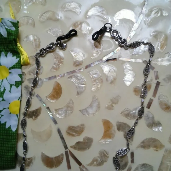 Brighton Silver Eye Glasses Holder Necklace,Beautiful - Picture 4 of 7